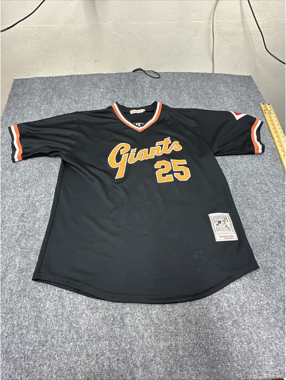 Barry Bonds San Francisco Giants Black Mitchell and Ness Size 52 ( L/XL )
